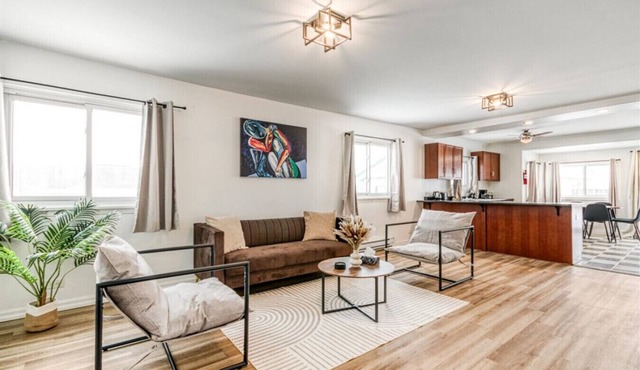 Charming 2 Bed, 1 Bath Escape | Free Parking, WiFi