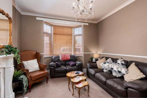 Charming 2 Bedroom House on the Iconic Humberside