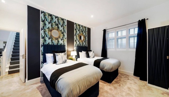 Charming 2 bed House - Roof Top Terrace&nbsp;&nbsp;Parking