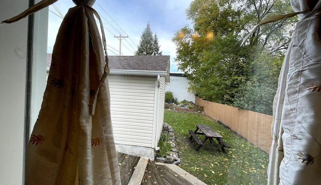 Charming 2-bed private single family house