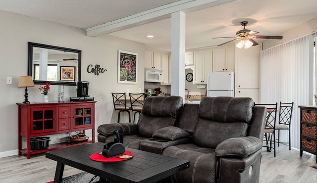 Charming 2 Bed 2 Bath 1st Floor Condo in Foxfire with Golf Course View