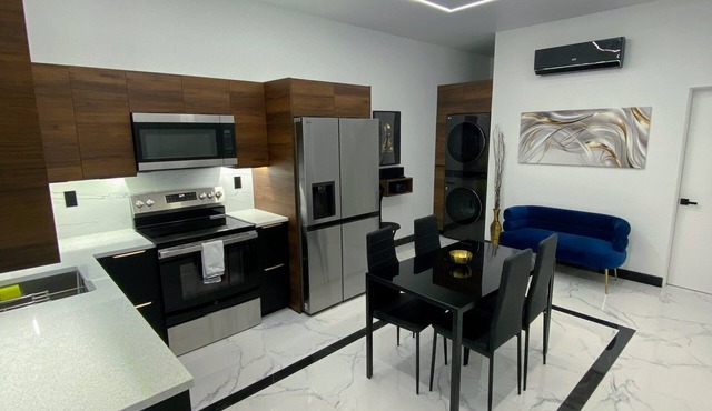 Charming 2-bedroom house with AC, WiFi in delightful West Valley City