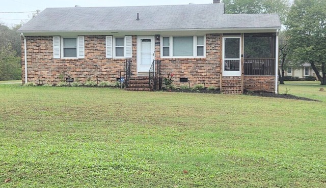 Charming 2-bedroom house with WiFi, AC in welcoming Mechanicsville