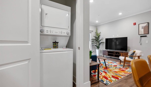 Charming 2-bedroom apartment with AC, WiFi in welcoming Port Wentworth