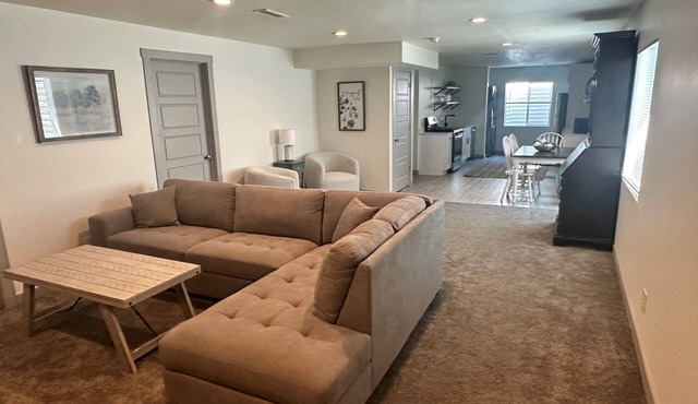 Charming 2-bedroom basement apartment with WiFi, AC in lovely Stansbury Park