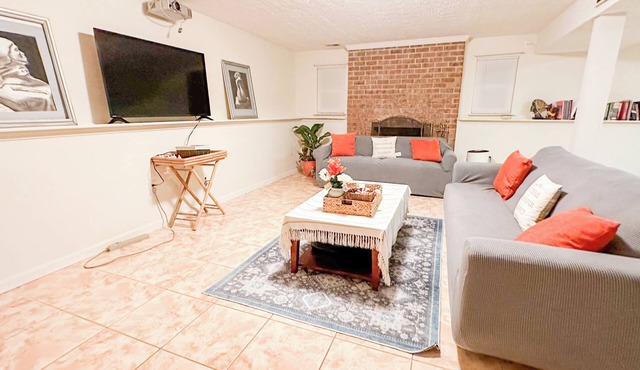 Charming 2-bedroom basement in Upper Marlboro with WiFi and AC