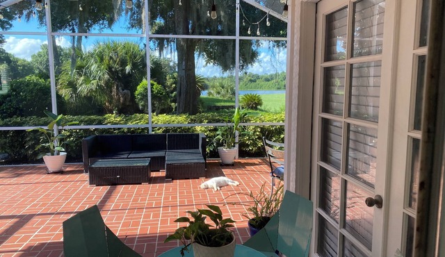 Charming 2-bedroom house with AC, WiFi in welcoming Winter Springs