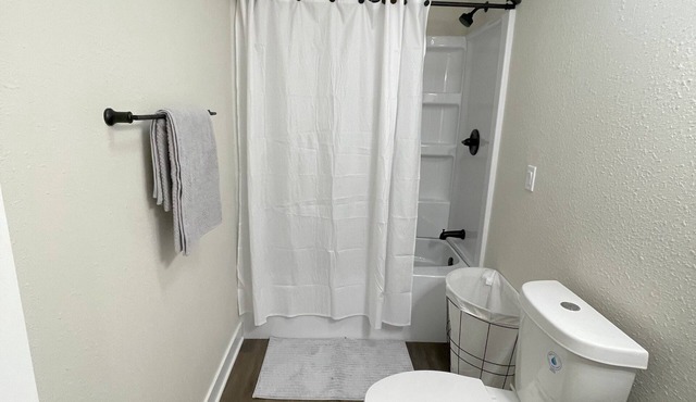 Charming 2-bedroom apartment in pleasant Nebraska City.