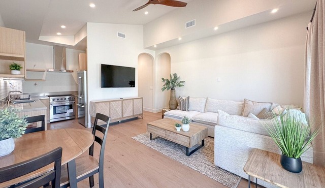 Charming 2-bedroom house in Redondo Beach with AC