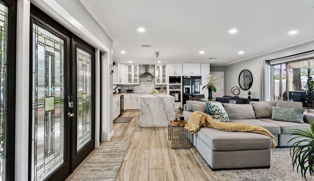 Charming 2-Bedroom Home in the Heart of St. Petersburg
