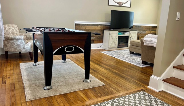 Charming 2-bedroom 1.5-bath Near I81. Snowmobile & Angler Dream! PET FRIENDLY!