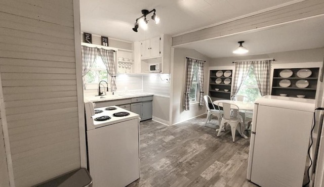 Charming 2 Bedroom 1 Bath Farm Style House