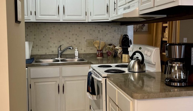 Charming 2 Bedroom 1 Bath First Floor Ranch Condo