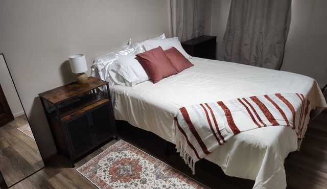 Charming 2-bedroom, 1 bath house. Patio/Covered Parking. Extra space for parking