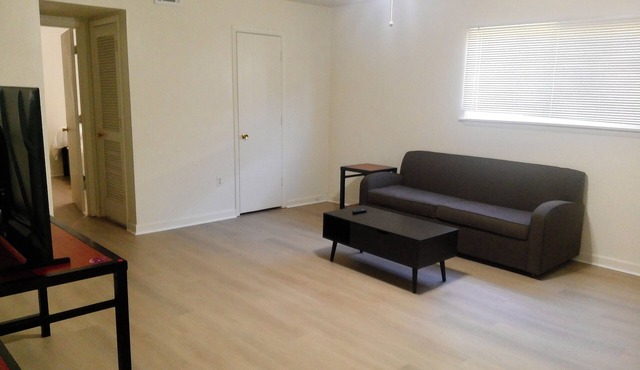 Charming 2-bedroom Apartment in Blacksburg