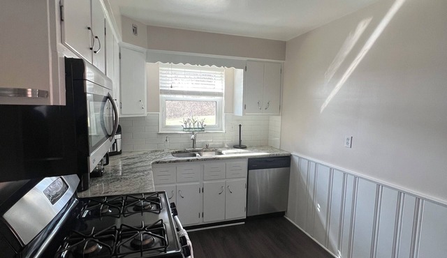 Charming 2-Bedroom Apartment in Cincinnati