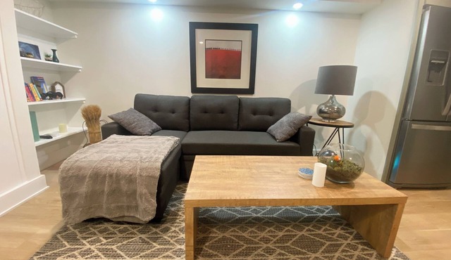 Charming 2-bedroom apartment with AC, WiFi in brilliant Washington