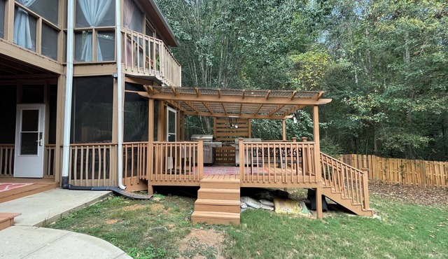 Charming 2-bedroom apartment with AC, WiFi in quiet suburbs of Ellenwood.