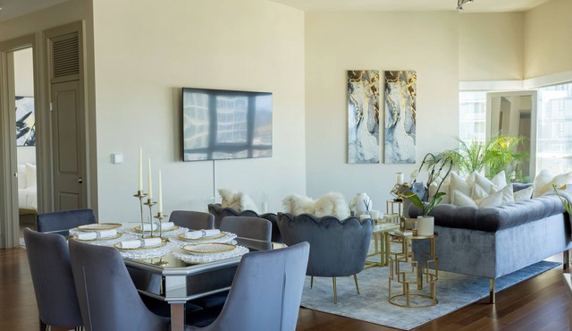 Charming 2-bedroom apartment with fitness room and Pool in downtown San Diego