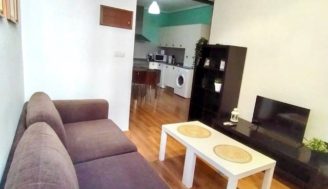 Charming 2-bedroom apartment in Downtown València. NEW PHOTOS SOON.