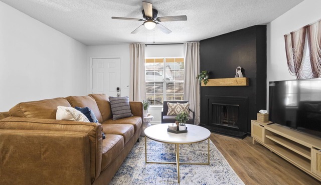 Charming 2-bedroom apartment with WiFi, AC in superb Columbia