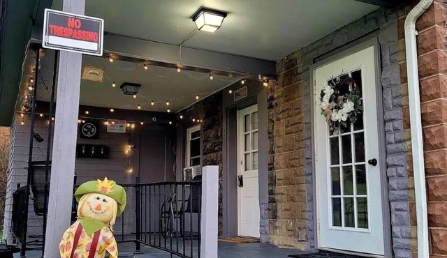 Charming 2 bedroom apartment in the town of Emporium, PA.