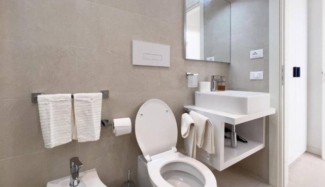 Charming 2-bedroom apartment with AC, WiFi in serene Hammonton