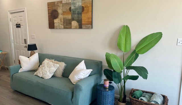 Charming 2-bedroom apartment in hip Chicago