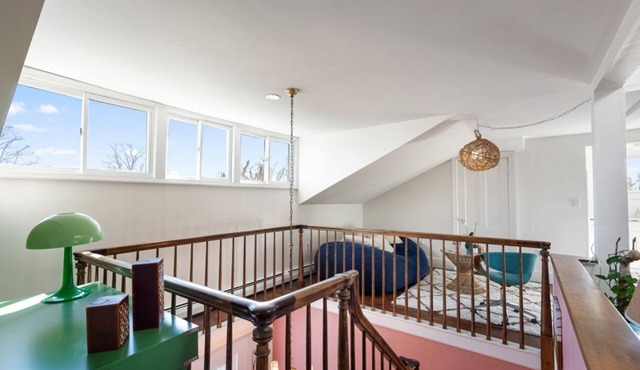 Charming 2-bedroom apartment in Newport 30+ Day