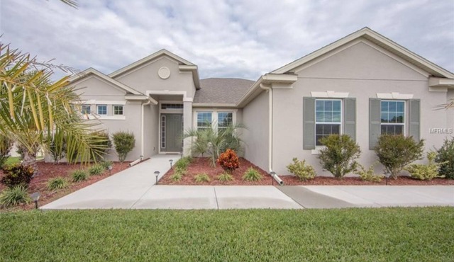 Charming 2-bedroom apartment in house with AC, WiFi included