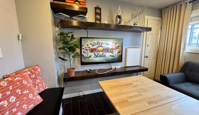 Charming 2-bedroom apartment with AC, WiFi Near Cherry Creek, Denver