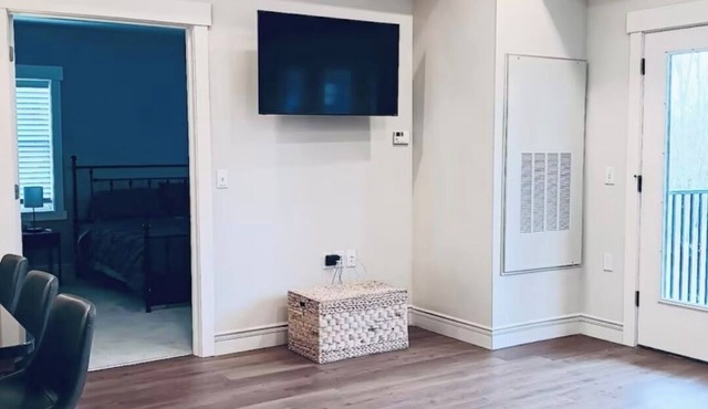 Charming 2 bedroom apartment with WiFi, fitness room in fabulous London