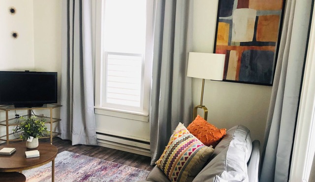 Charming 2-bedroom Apartment Close to Central Hospitals