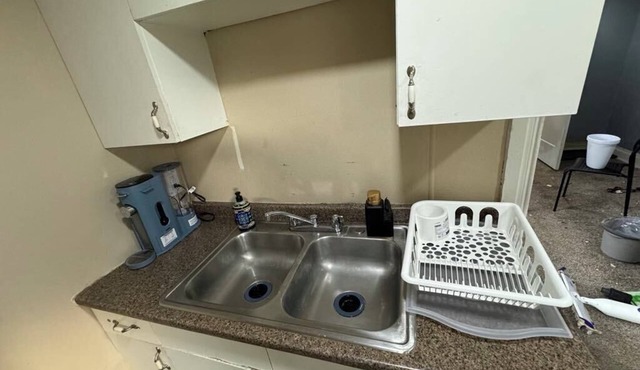 Charming 2-bedroom apartment with AC, WiFi in York