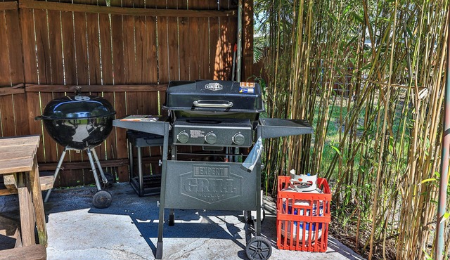 Charming 2-bedroom bungalow in fabulous Homosassa with AC, WiFi