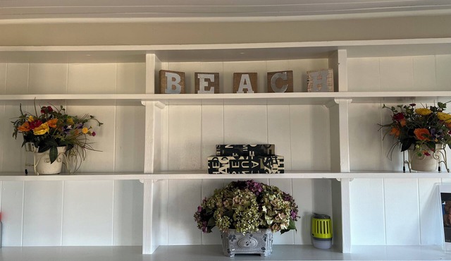 Charming 2-bedroom bungalow with WiFi, AC in delightful Milton