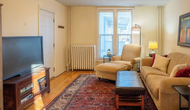 Charming 2-bedroom condo in lovely Saint Paul