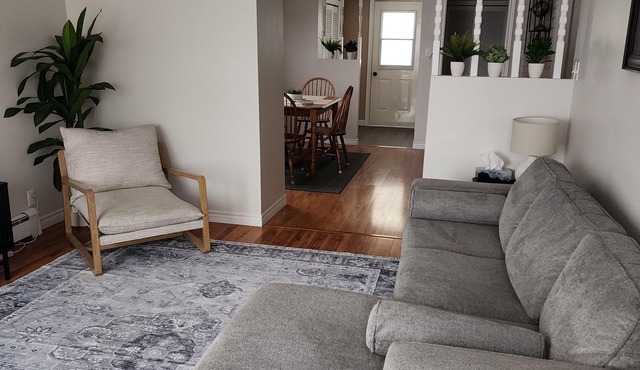 Charming 2-bedroom bungalow in awesome Corner Brook with WiFi, AC