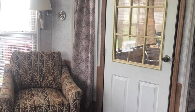 Charming 2-bedroom cabin in lovely Lancaster County