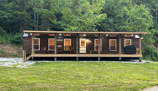 Charming 2 Bedroom Cabin in Vanceburg-Your Gateway to Kentucky's Natural Beauty