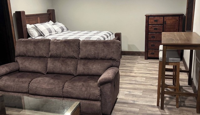 Charming 2-bedroom cabin located just outside Kearney, Nebraska…