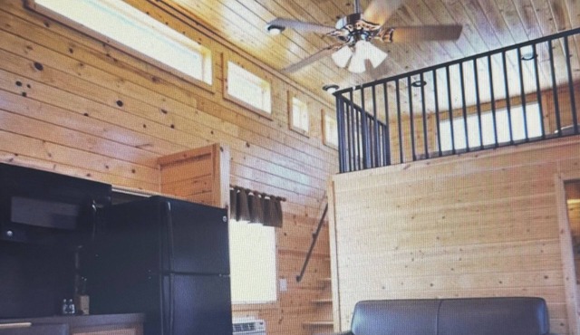 Charming 2-bedroom cabin in St Mary’s Glacier