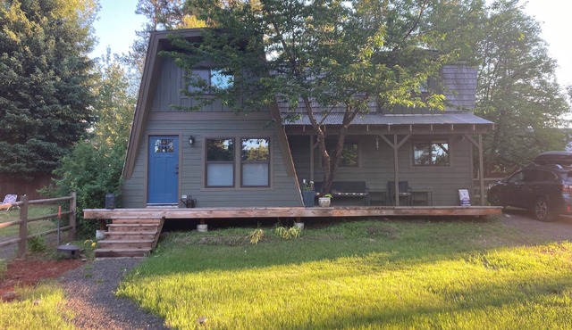 Charming 2-bedroom cabin in McCall