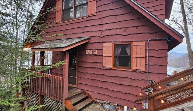 Charming 2-bedroom cabin in Topton