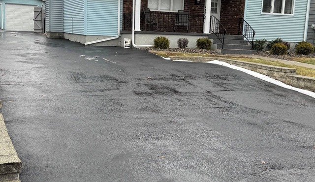 Charming 2 -bedroom cottage farmhouse with WiFi and AC in Old Forge