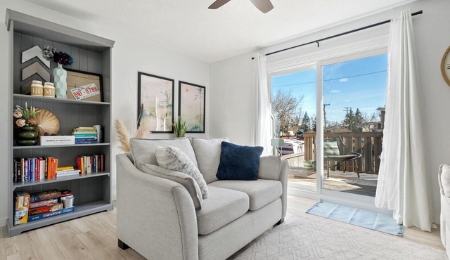 Charming 2-bedroom condo central NW