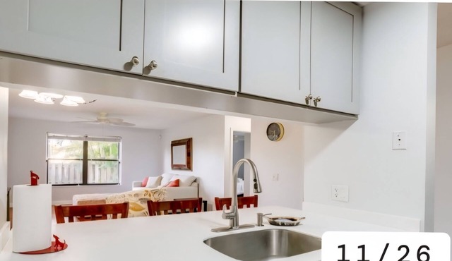 Charming 2-bedroom condo with AC, WiFi in quaint Stuart