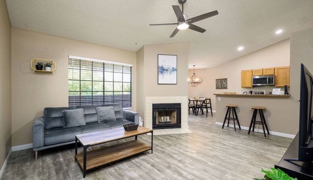 Charming 2-bedroom condo with WiFi and AC in marvelous Mesa