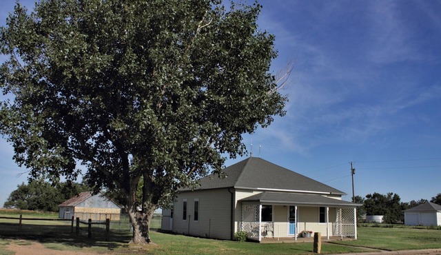 Charming 2-bedroom cottage for the perfect escape to rural living, pets welcome
