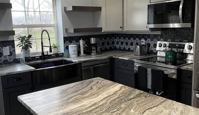 Charming 2-bedroom cottage in Aurora at Heartbeat Farm